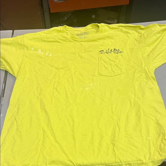 (👀3 For $20) Salt Life Men’s XXL Vibrant Yellow Shark Graphic Tee read - Picture 3 of 3